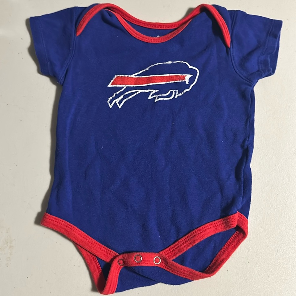 Buffalo Bills onesie 12M
